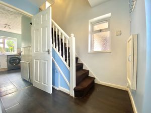 Entrance Hall- click for photo gallery
